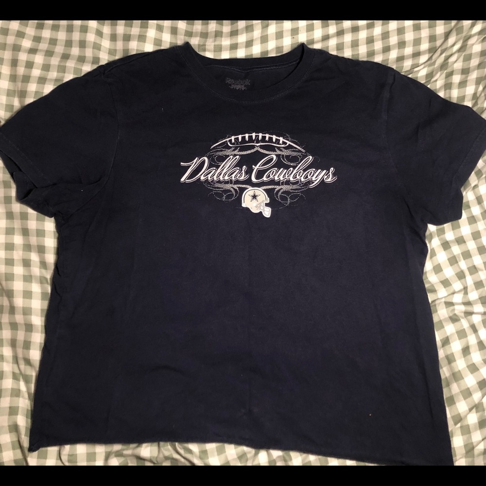 Women’s Dallas Cowboys Cropped Reebok T-shirt